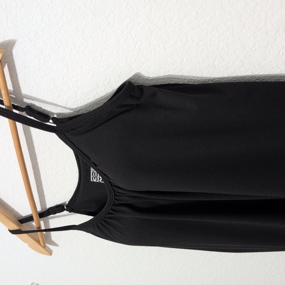 32 Degrees Cool Tank Top Flowy Relaxed Cami Built In Bra Molded Cups Black Small - Picture 4 of 7